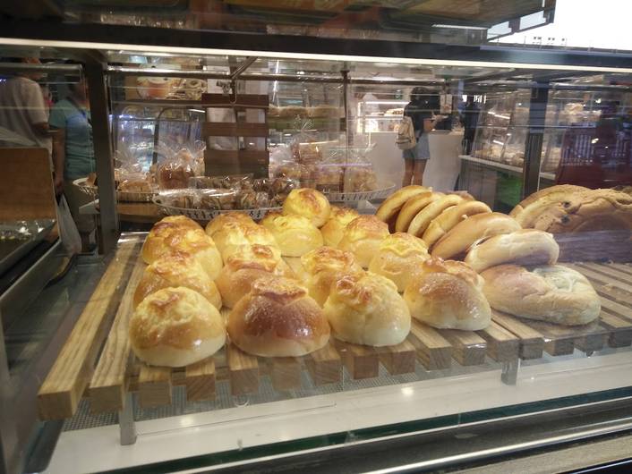 BreadTalk at Causeway Point