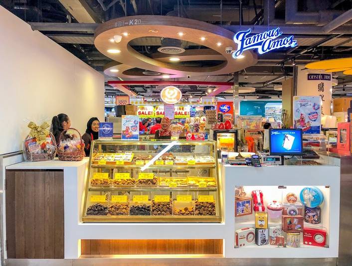 Famous Amos at Causeway Point
