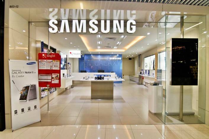 Samsung Experience Store at Causeway Point