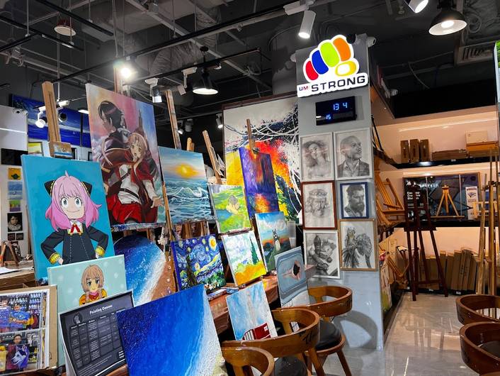 Umistrong Art Hub at Century Square