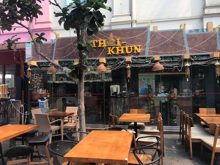 Thai - Khun Bar and Street Foods at Clarke Quay