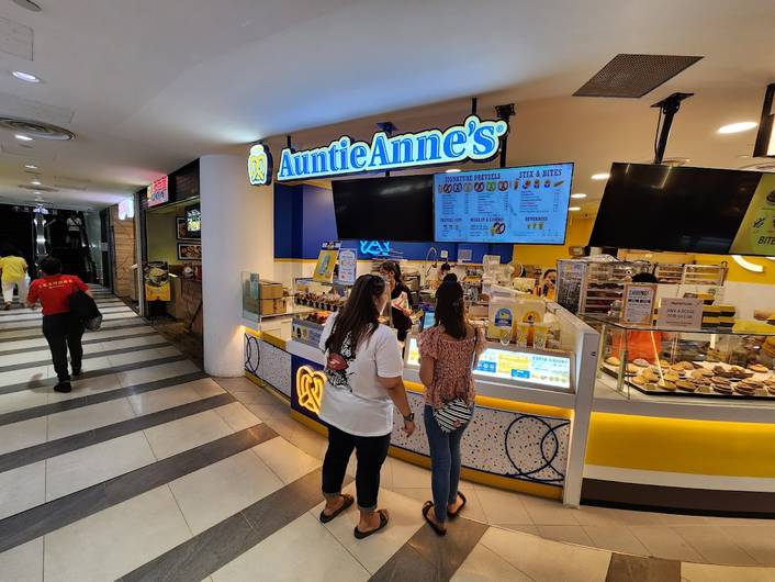Auntie Anne’s at Compass One