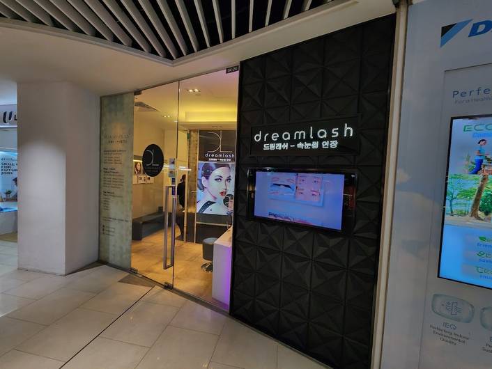 Dreamlash at Compass One