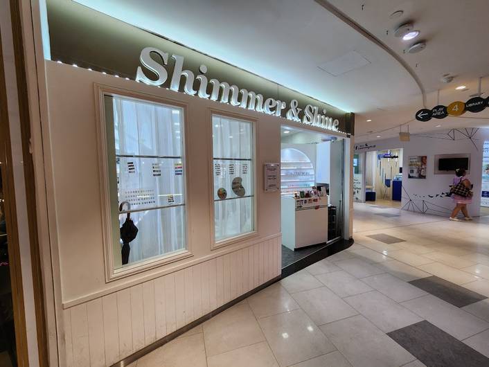 Shimmer & Shine at Compass One