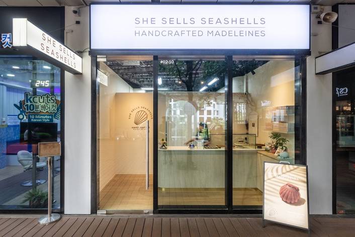 She Sells Seashells at HillV2