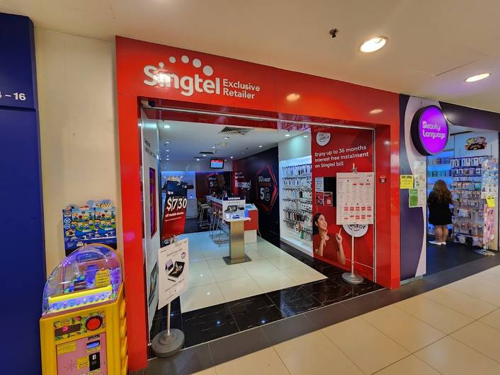 Singtel Exclusive Retailer at Hougang Mall