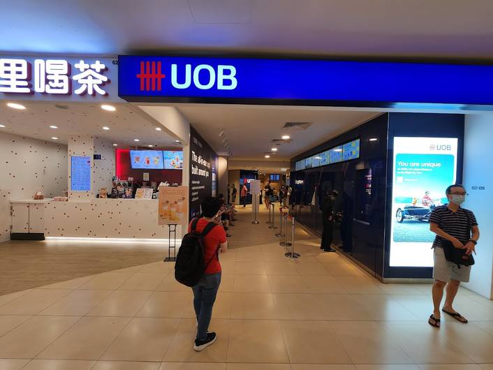 United Overseas Bank at Hougang Mall