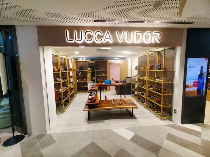 Lucca Vudor at i12 Katong