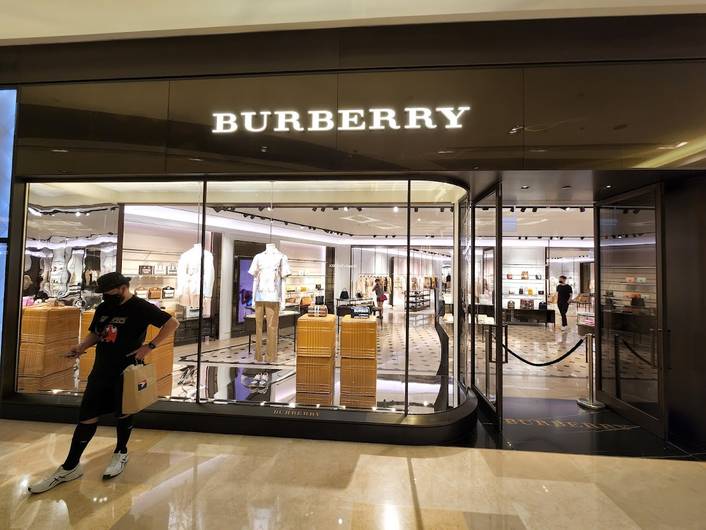Burberry at ION Orchard