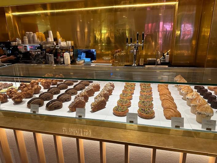Le Matin Patisserie at ION Orchard