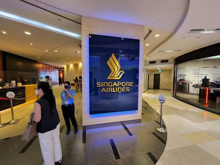 Singapore Airlines Service Centre at ION Orchard