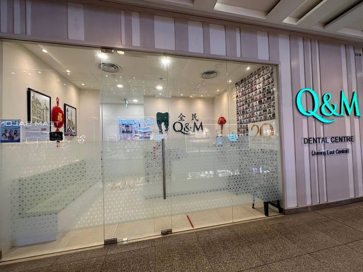 Q & M Dental Centre at Jem