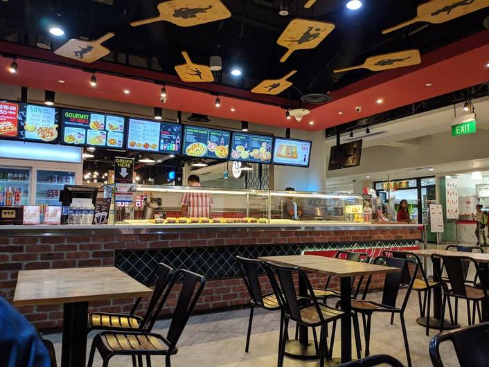 Gourmet Pizza To Go at Kallang Wave Mall