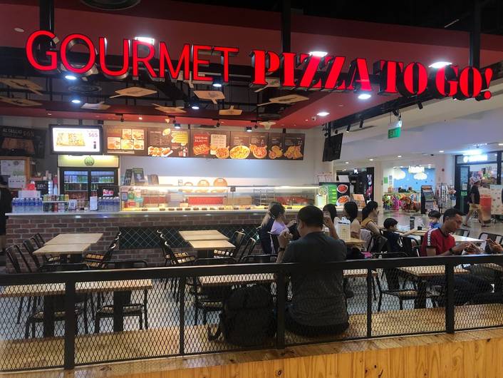 Gourmet Pizza To Go at Kallang Wave Mall