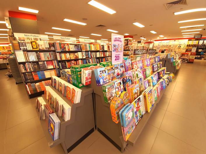 Popular Bookstore at Northpoint City