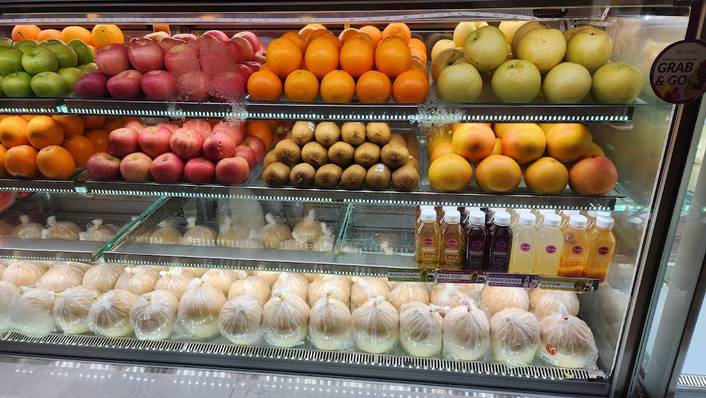 SF Fruits at One Raffles Place