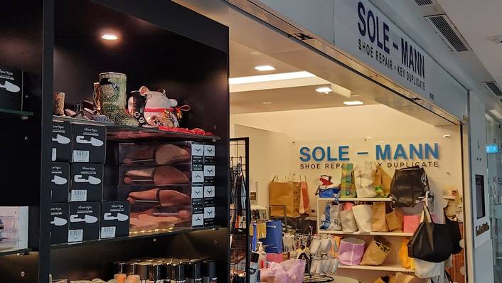 Sole-Mann at One Raffles Place