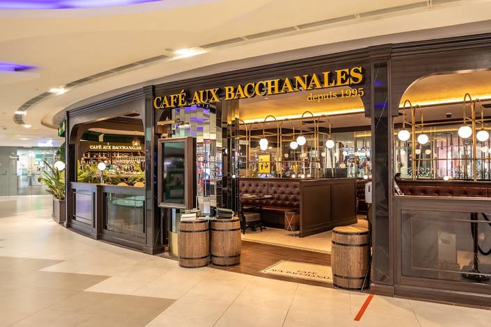 Café Aux Bacchanales at Plaza Singapura