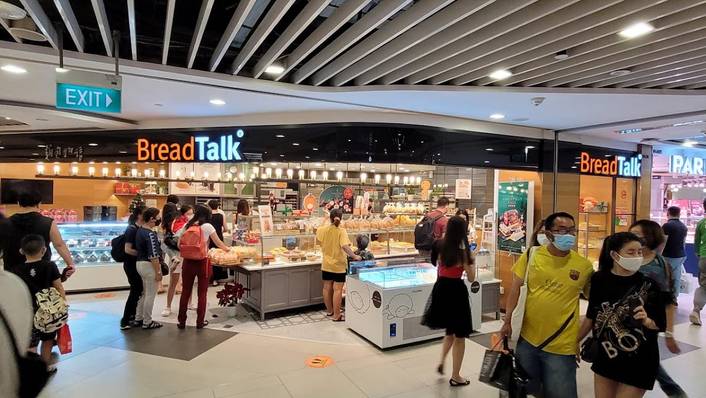 BreadTalk at Raffles City