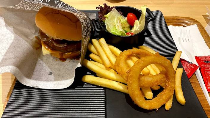 MOS Burger at Raffles City