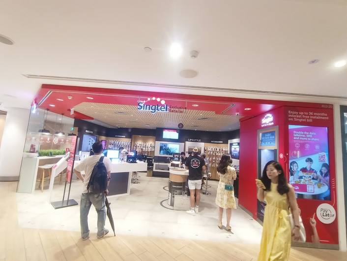 Singtel Exclusive Retailer at Raffles City