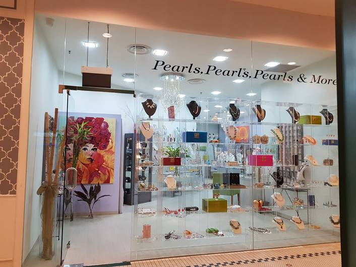 Pearls Pearls Pearls & More at Tanglin Mall