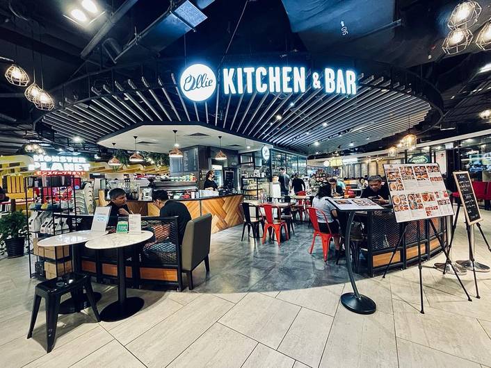 Ollie Kitchen & Bar at The Centrepoint