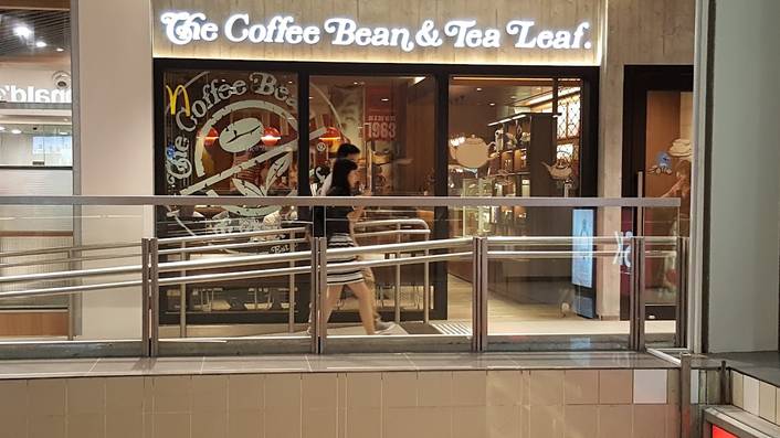 The Coffee Bean & Tea Leaf at Tiong Bahru Plaza
