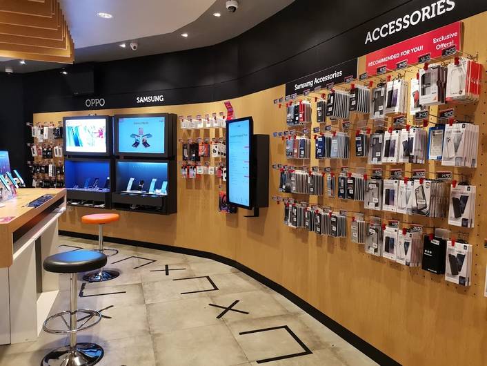 SingTel Exclusive Retailer at West Mall