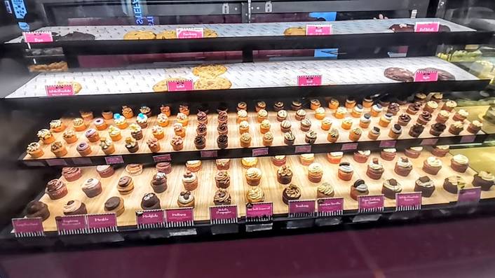 Twelve Cupcakes at West Mall