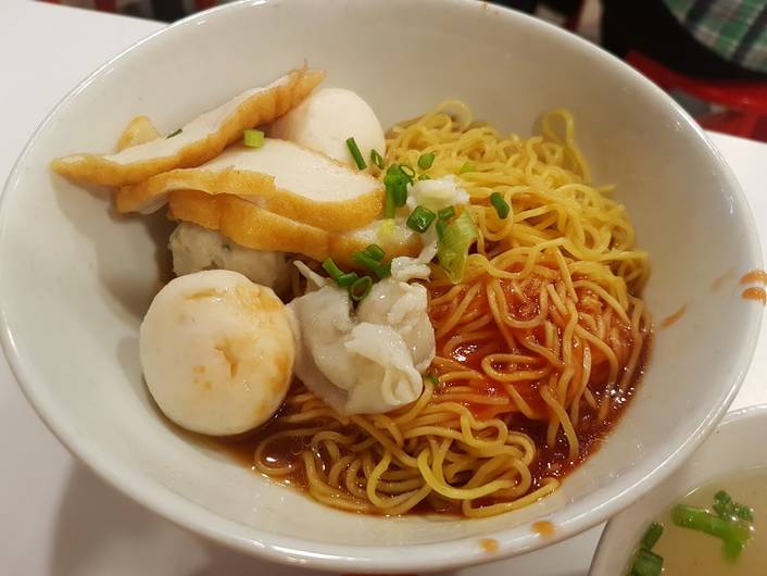 85 Redhill Teochew Fishball Noodles at White Sands