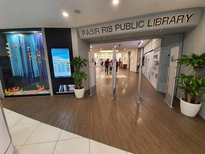 Pasir Ris Public Library at White Sands
