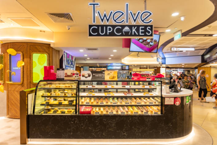 Twelve Cupcakes at Chinatown Point