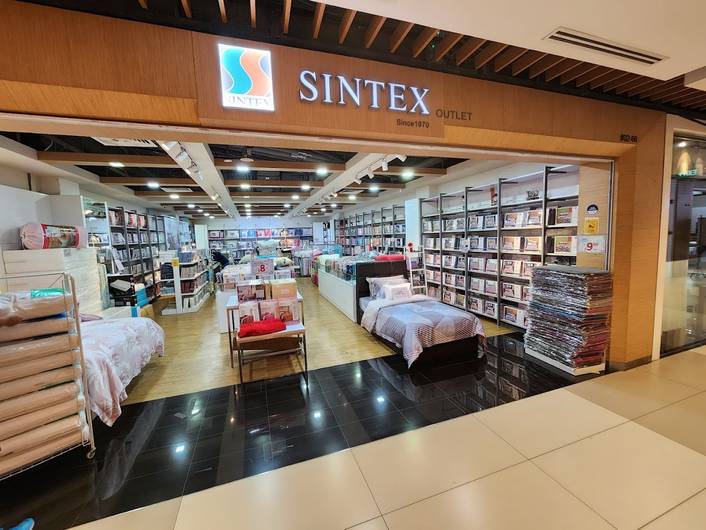 Sintex Outlet at IMM