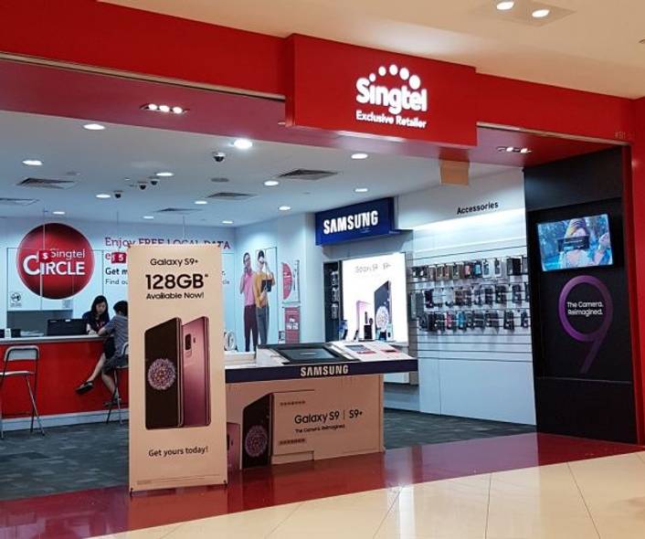 Singtel Exclusive Retailer at Lot One