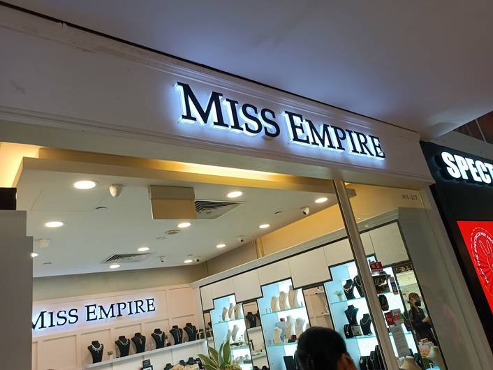 Miss Empire at Square 2
