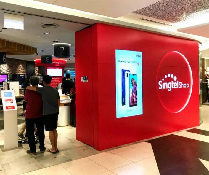 SingTel at Tampines Mall