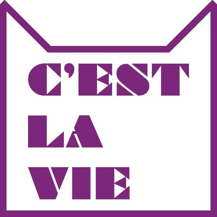 C’est La Vie logo