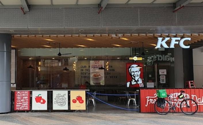 KFC at Eastpoint Mall store front
