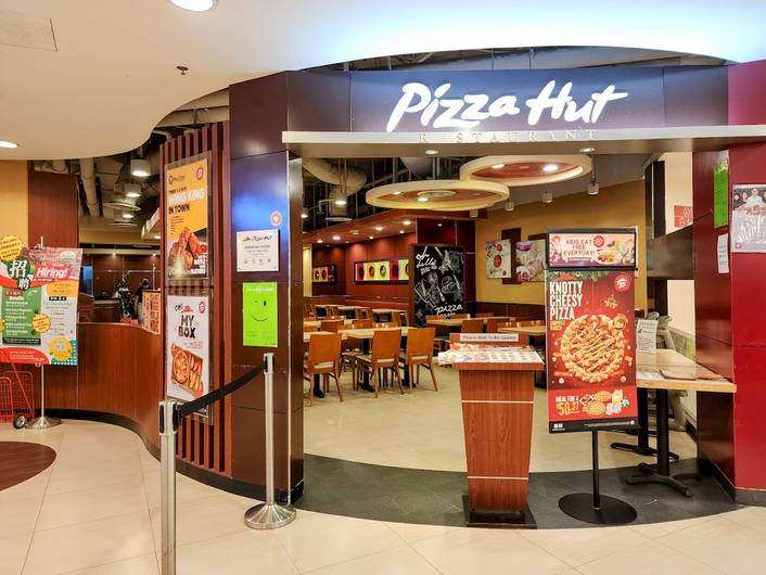 Pizza Hut at Hougang Mall