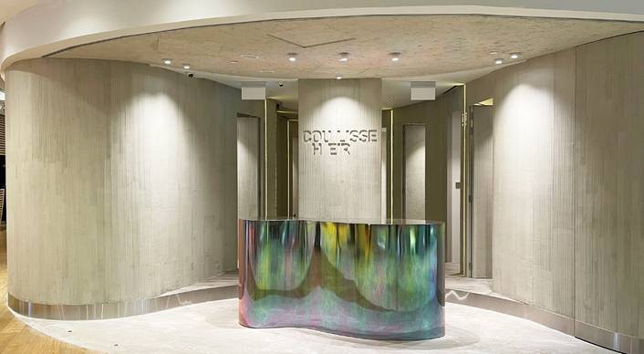 Coulisse Heir at ION Orchard store front