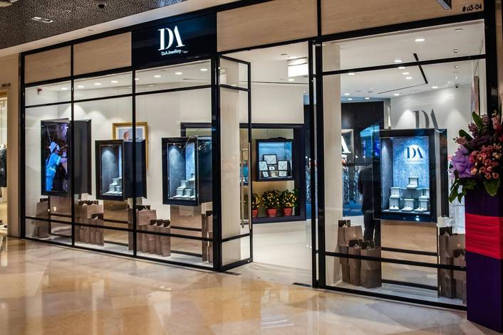 D&A Jewellery at ION Orchard