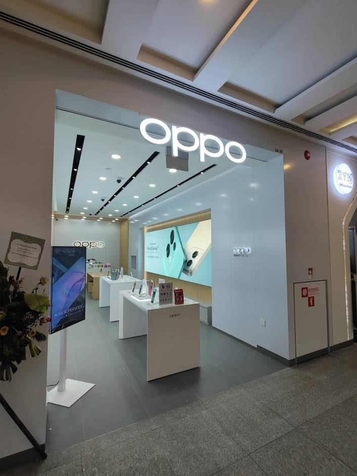 OPPO at Jem store front