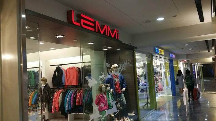 Lemmi Fashion at Paragon