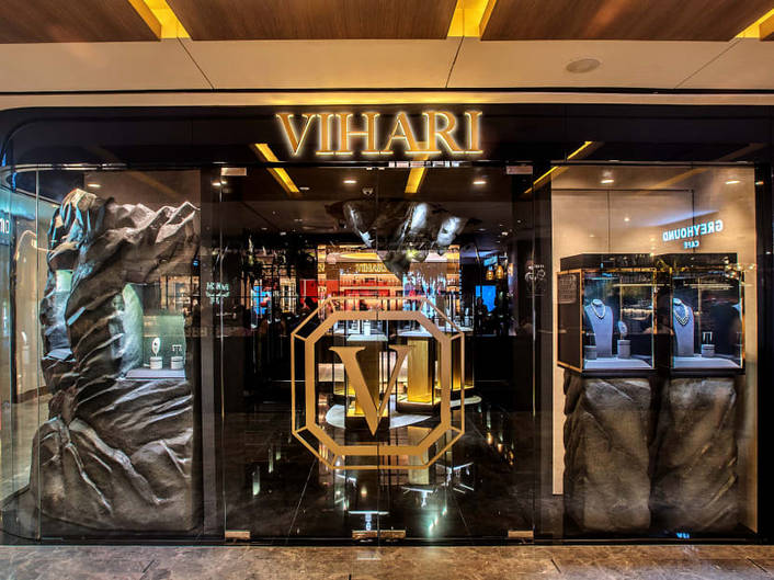 Vihari Jewels at Paragon store front