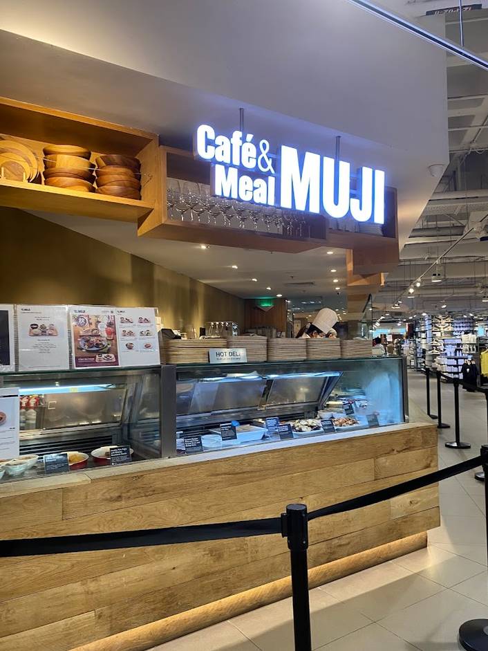 Café&Meal MUJI at Raffles City store front