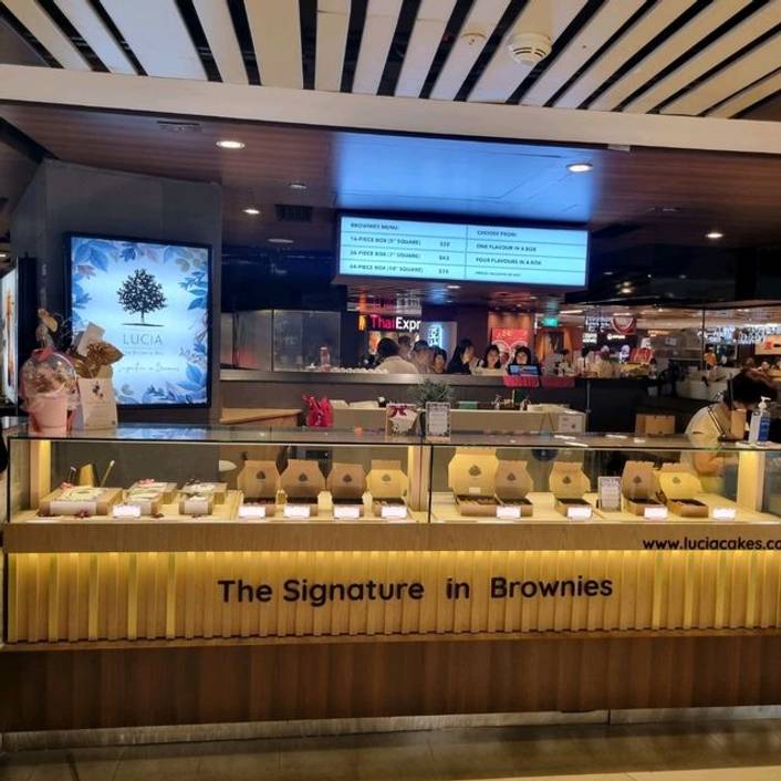 LUCIA The Brownie Bar at Raffles City store front
