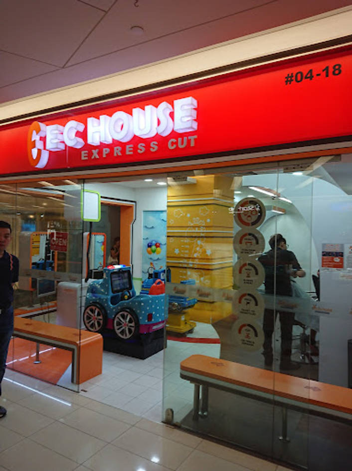 EC House at The Clementi Mall store front