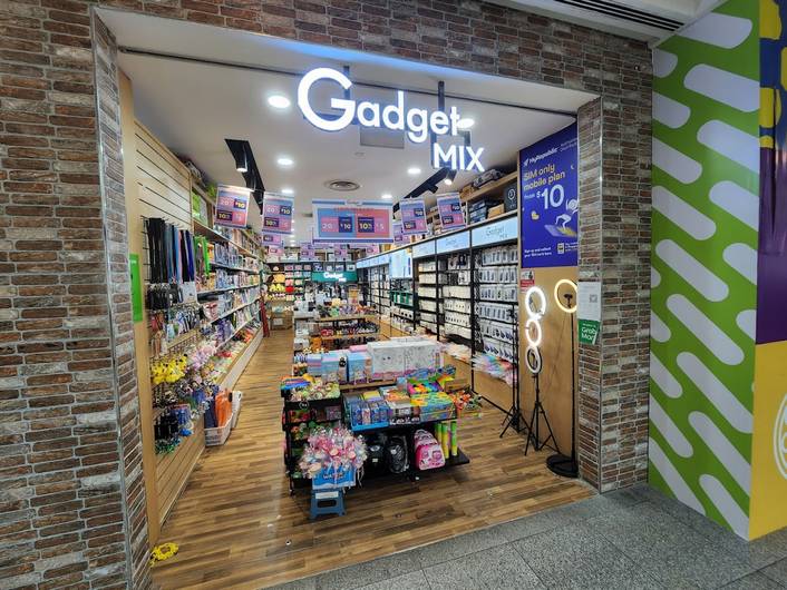 Gadget Mix at The Clementi Mall