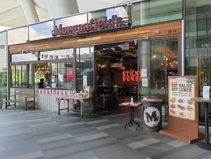 Morganfield's at The Star Vista store front